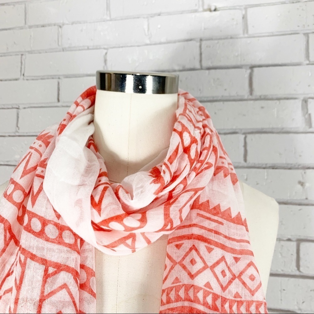 Do Everything In Love Aztec Print‎ Scarf - Picture 5 of 8